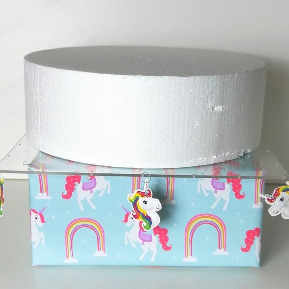 12" Square Unicorn Cake Stand - Picture 2 of 4